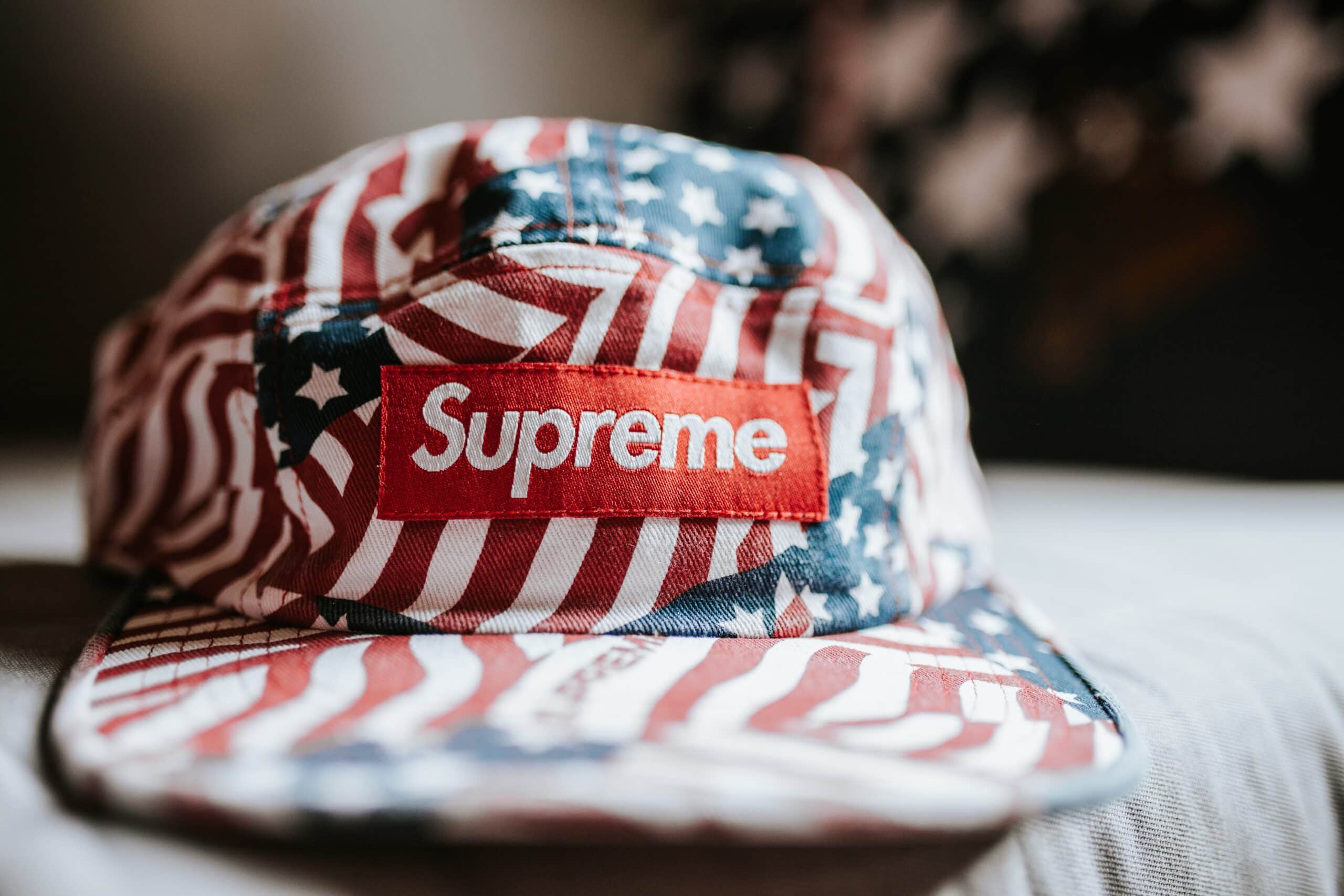 Supreme streetwear márka